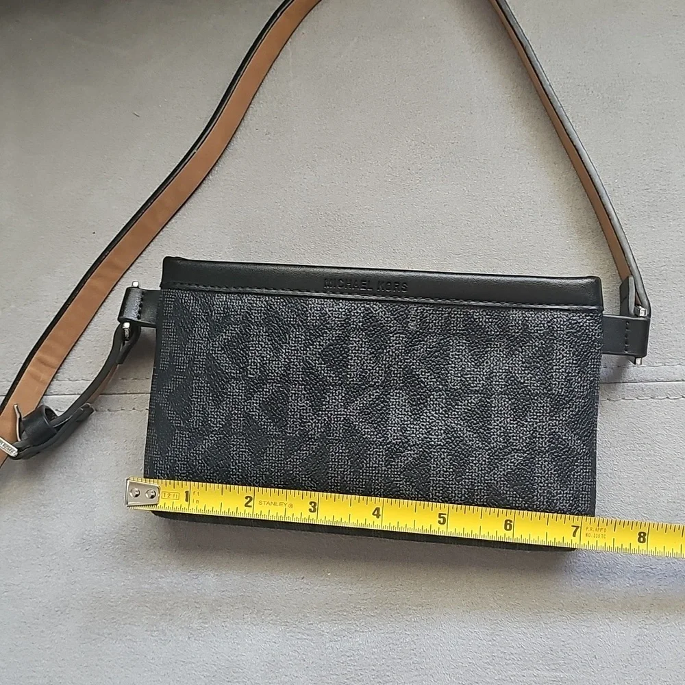 NWOT MICHAEL KORS Black Belt Bag